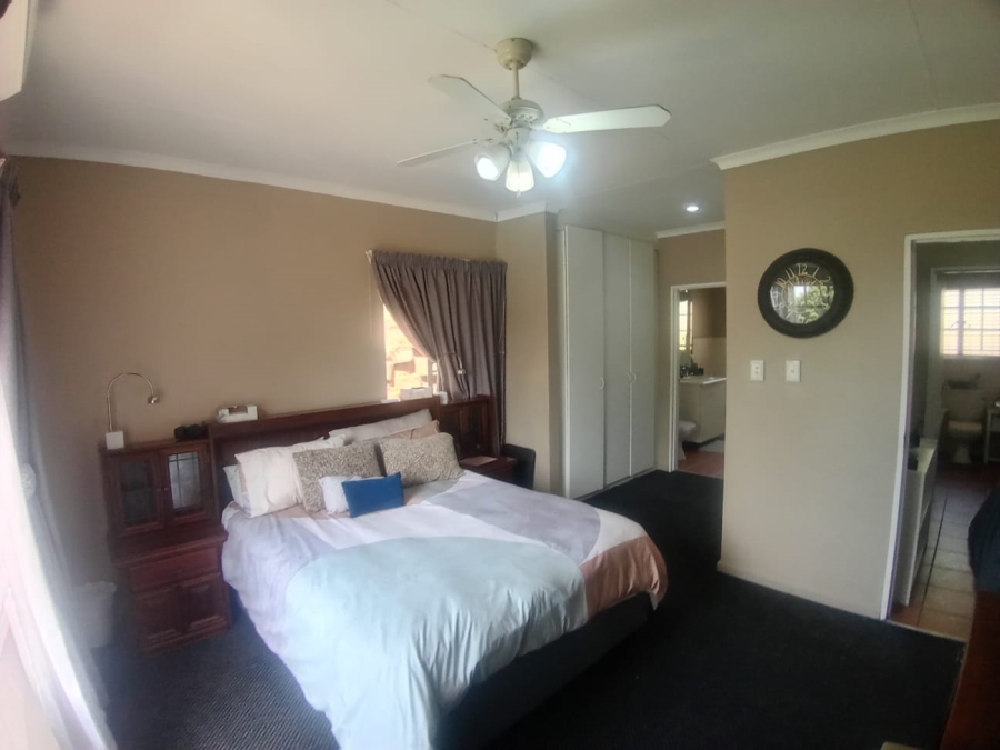 4 Bedroom Property for Sale in Cashan North West